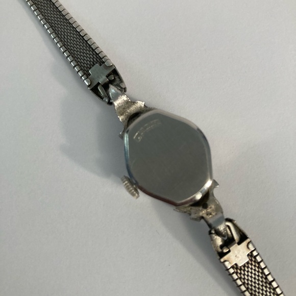 Antique windup Helbros Stainless Steel Watch fits up to 6.5 inch wrist - Picture 7 of 11